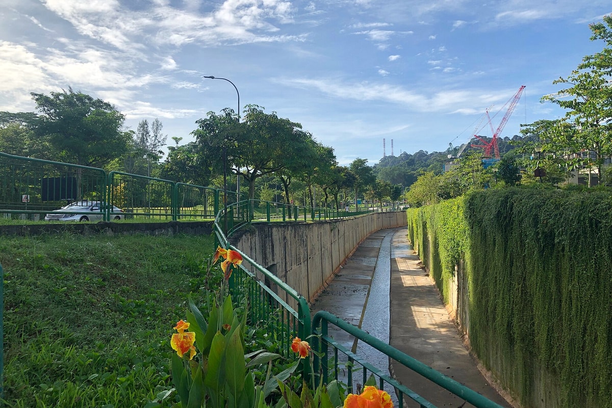 Wet railing along the canal